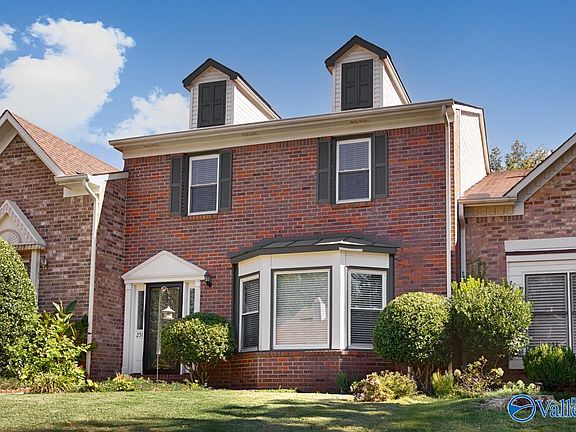 3rd image of 251 West Lake Cir