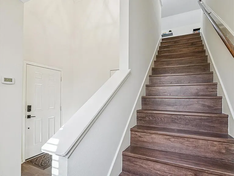3332 Home Point Dr — Photo 9