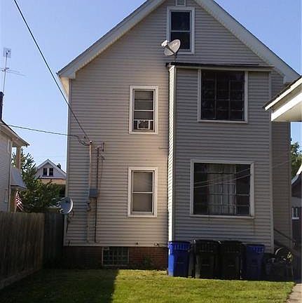 5th image of 10601 Almira Ave