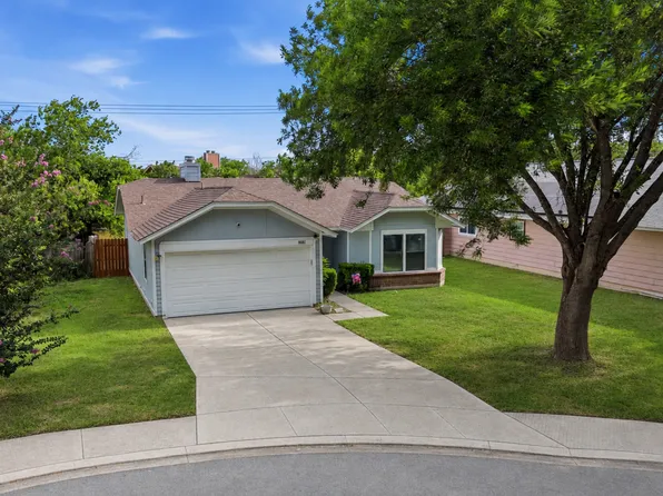 8082 PIONEER TRAIL DR, San Antonio, TX 78244