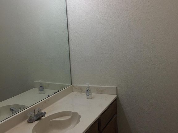 5th image of 3704 Longstraw Dr