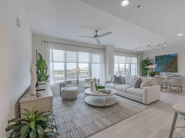 Liora Delray Beach — Photo 5