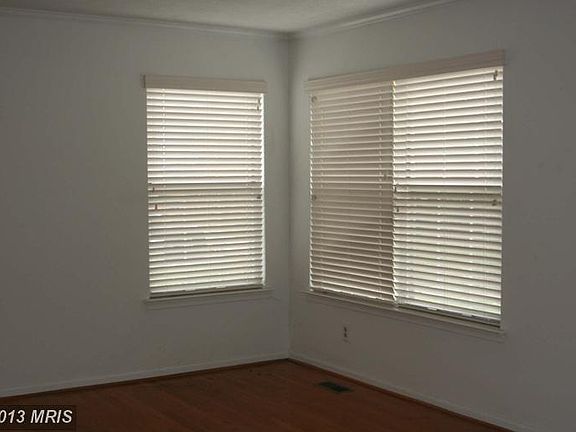 5th image of 460 Darby Ln