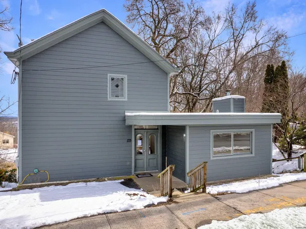 133 Broadway 9w Route, Port Ewen, NY 12466