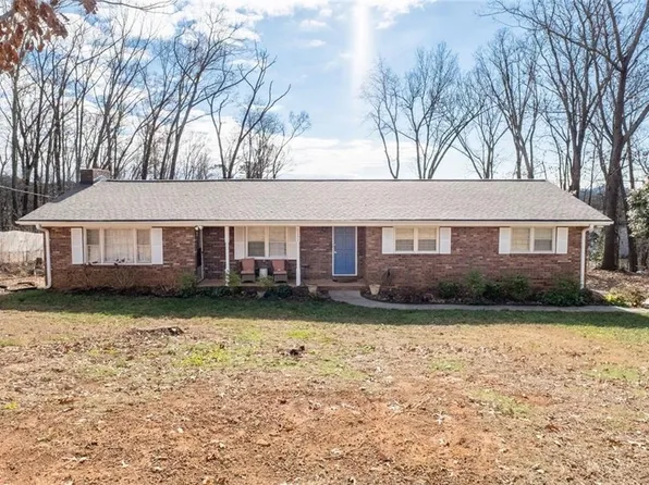 1192 Pathfinder Rd, Marietta, GA 30066