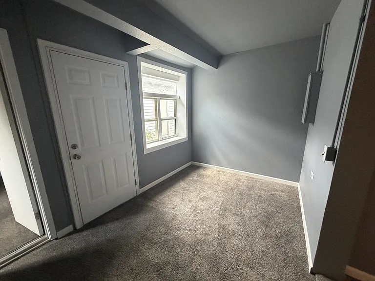 516 Carson St #1 — Photo 7