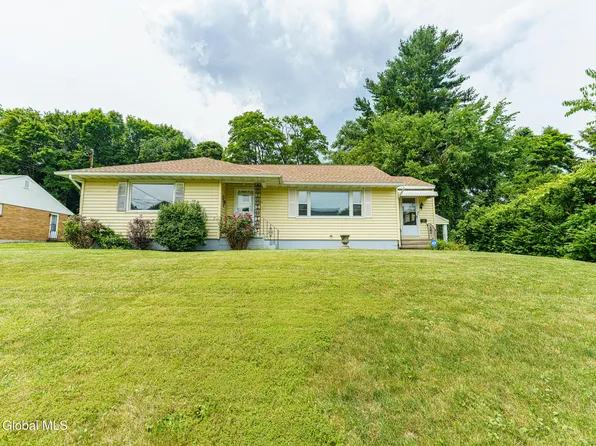 2517 Lavin Court, Troy, NY 12180