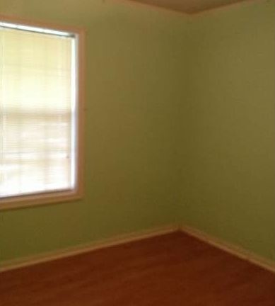 4th image of 1319 Cathy Ln