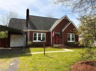 1322 E Meadow Rd, Eden, NC 27288