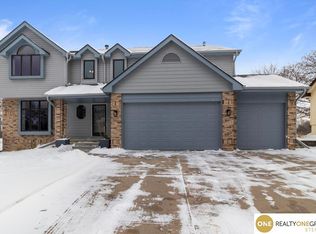 711 S 212th St, Elkhorn, NE 68022