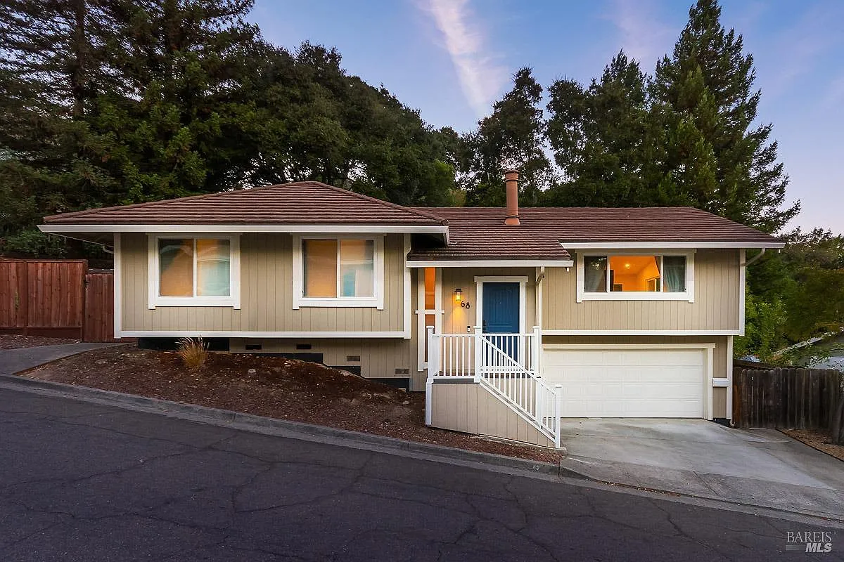 68 Plata Court photo 1