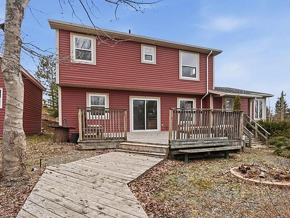 3rd image of 680 Hammonds Plains Rd