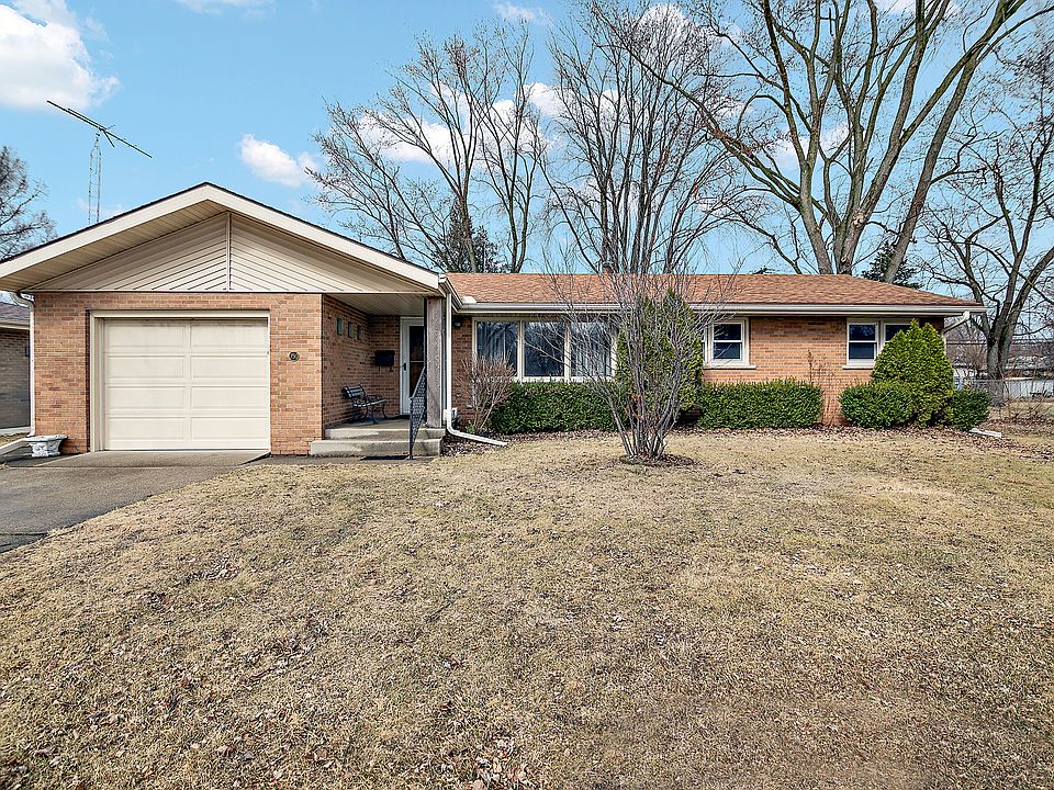 1st image of 750 Bishop Ct