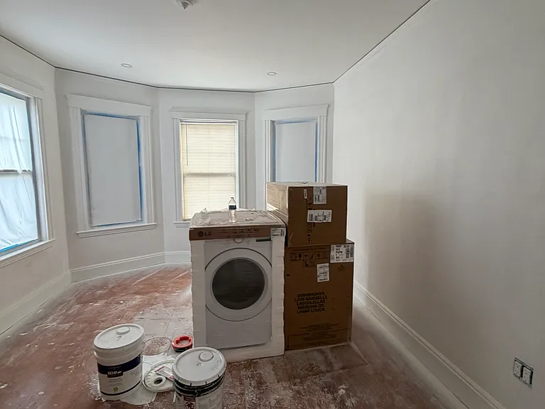 175 Belmont St #3 — Photo 11