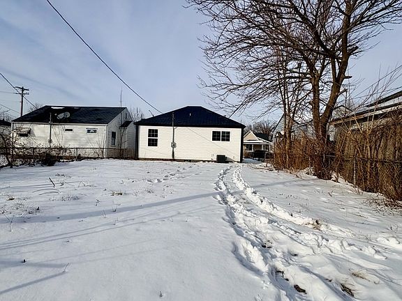 3rd image of 619 W Jackson St