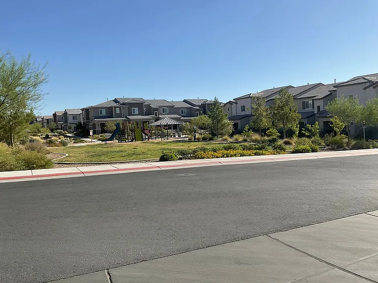 6256 Foxes Dale St — Photo 13