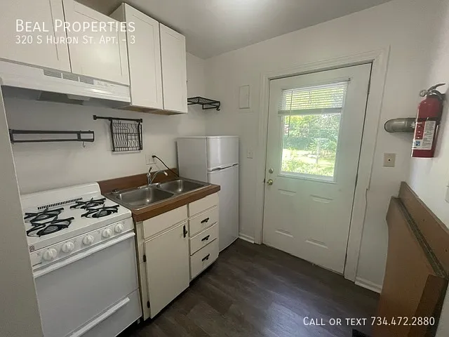 320 S Huron St #3 — Photo 10