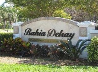 1001 Crystal Way APT B, Delray Beach, FL 33444