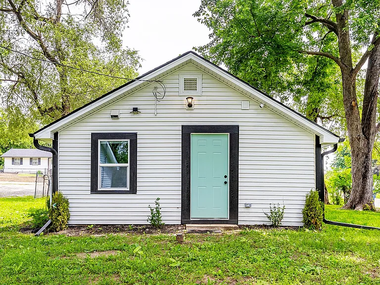4076 Indianola Ave — Photo 24