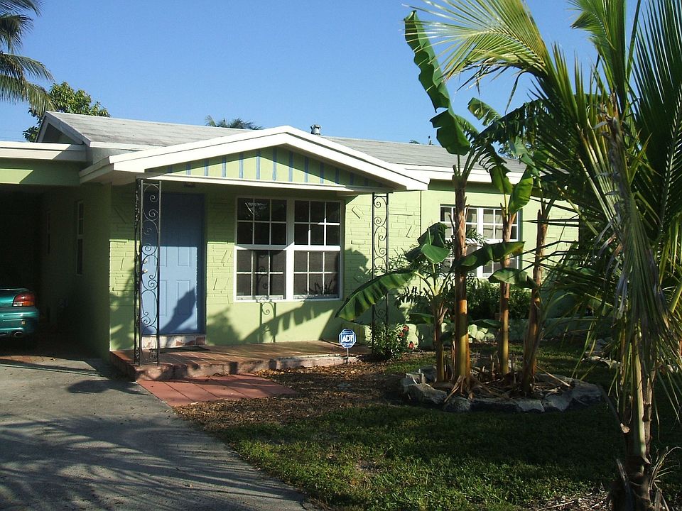 1st image of 1432 NW 7th Ter