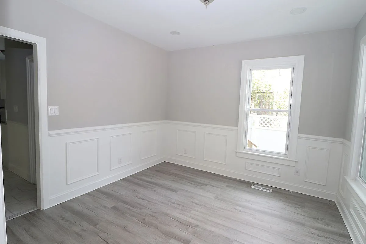 3 bed, 1.0 bath, 943 sqft, $2,000 — Photo 3