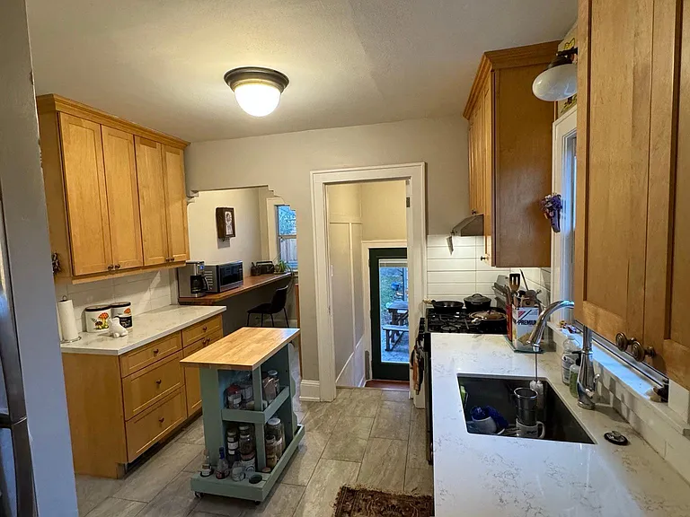 2914 NE Knott St — Photo 4
