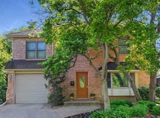 715 Byron Ct, Deerfield, IL 60015