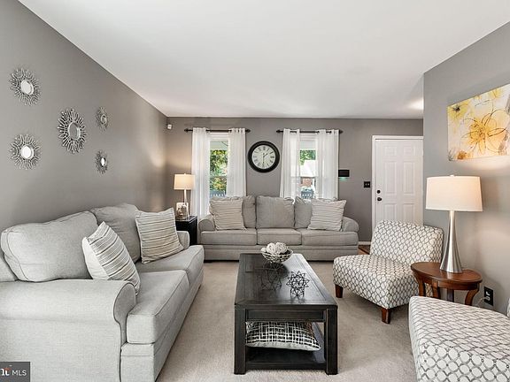 2nd image of 14 Kelly Way