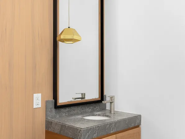 610 Warren Street image 9 of 16