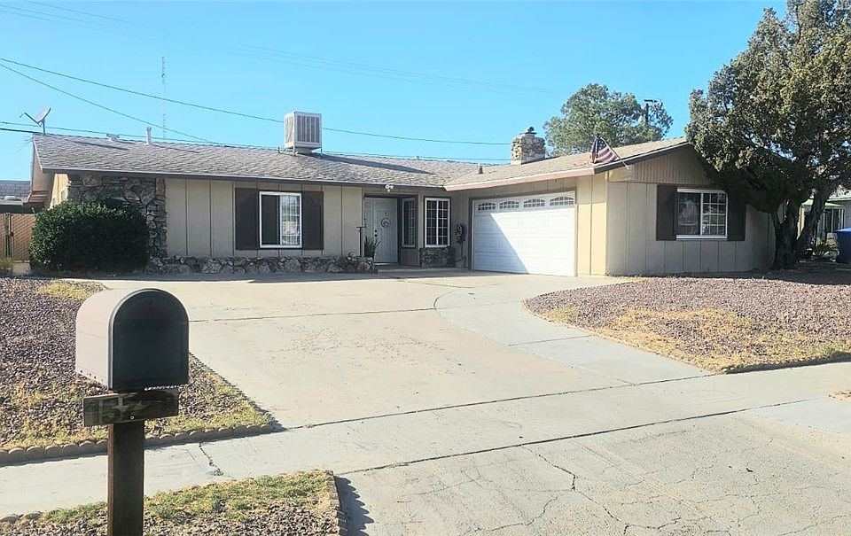 1st image of 15728 La Paz Dr