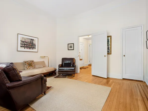 51 East 78th Street image 4 of 11