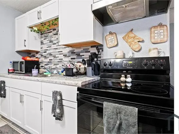 3226 Rodgers Ave, Fort Wayne, IN 46803