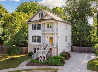 2136 Oak Knob Dr, Decatur, GA 30032