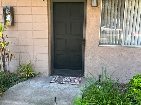 1060 E Foothill Blvd, Glendora, CA 91741