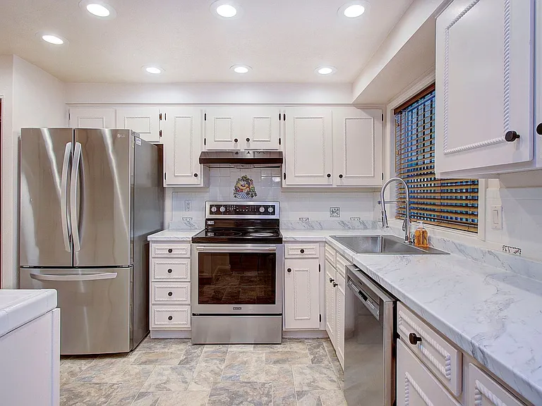 12709 NE 5th St — Photo 7