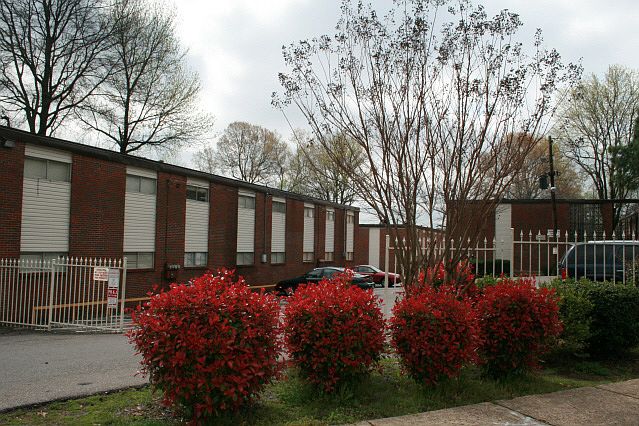 1st image of 1043 Whitaker Dr APT 4