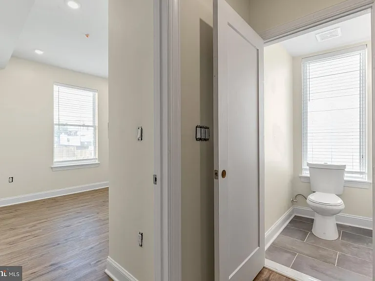 509 Gorgas Ln #D — Photo 9