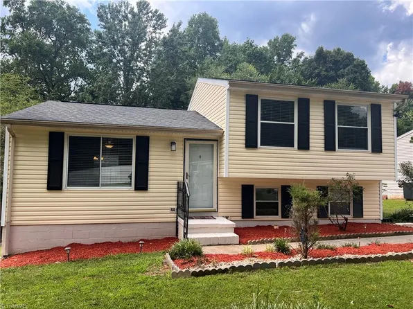 3511 Winchelsea Dr, Charlotte, NC 28212
