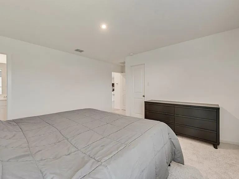 14112 Hammersmith St — Photo 17