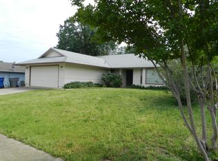 3627 Lake Forest Dr, Redding, CA 96003