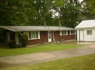 8398 N Tippecanoe Dr, Walkerton, IN 46574