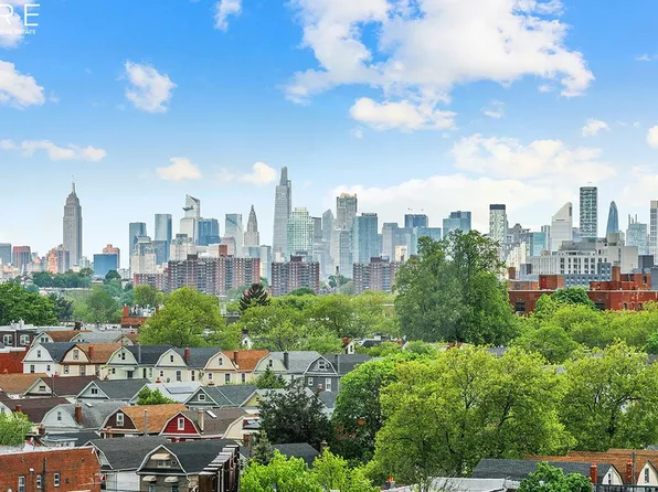 90-02 Queens Boulevard image 8 of 8