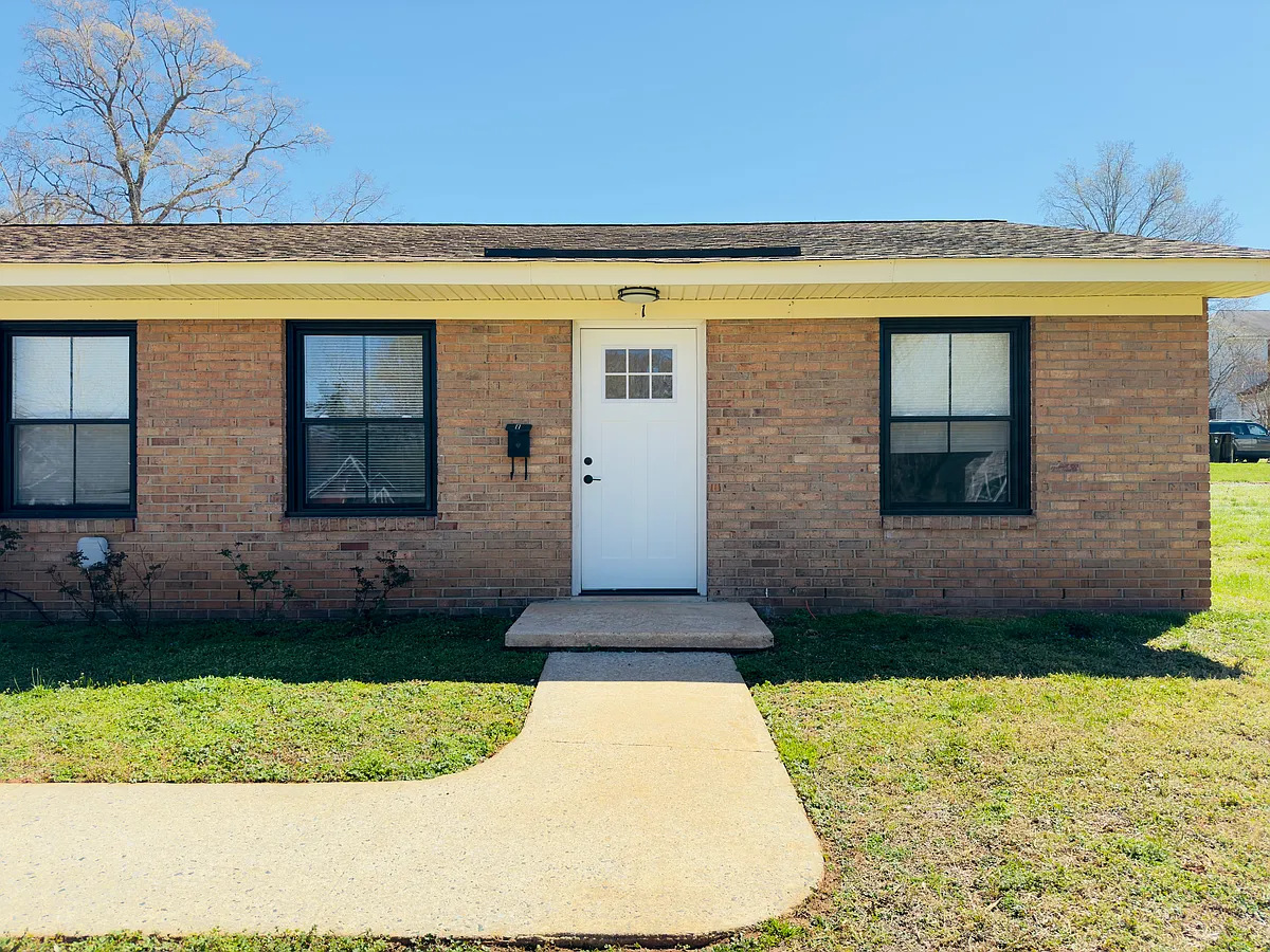 Building Photo - 104 Brumley Ave NE #1