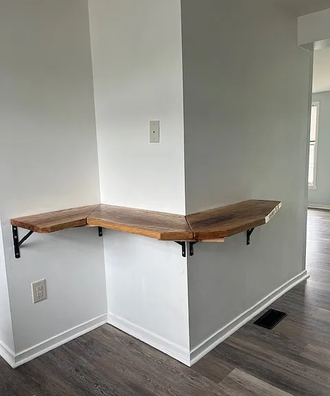 1547 Iris Ct — Photo 3