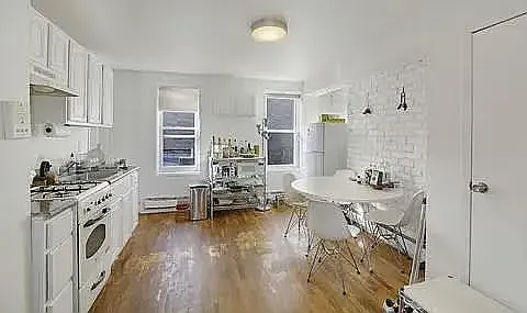 122 2nd St #3 — Photo 7
