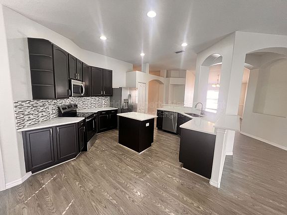 3rd image of 3930 Lakeside Reserve Ln
