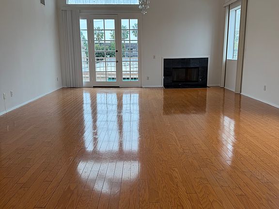 2nd image of 1409 S Saltair Ave APT 303