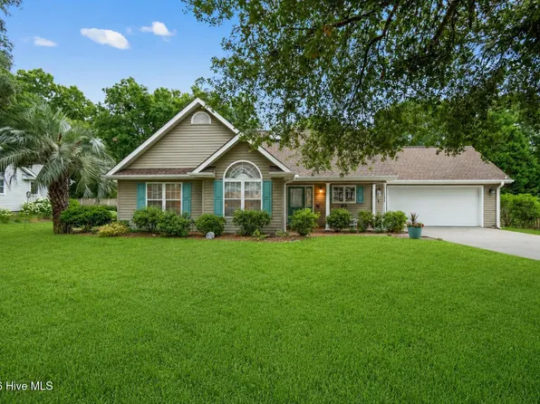 1737 Rosebay Court SW, Ocean Isle Beach, NC 28469