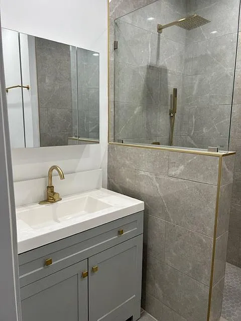 Photo 2 of 15 - 14954 Sherman Way #209 - Van Nuys, CA Building Photo - 14954 Sherman Way #209