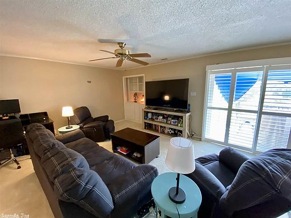 5th image of 509 Belvedere Dr Unit B5
